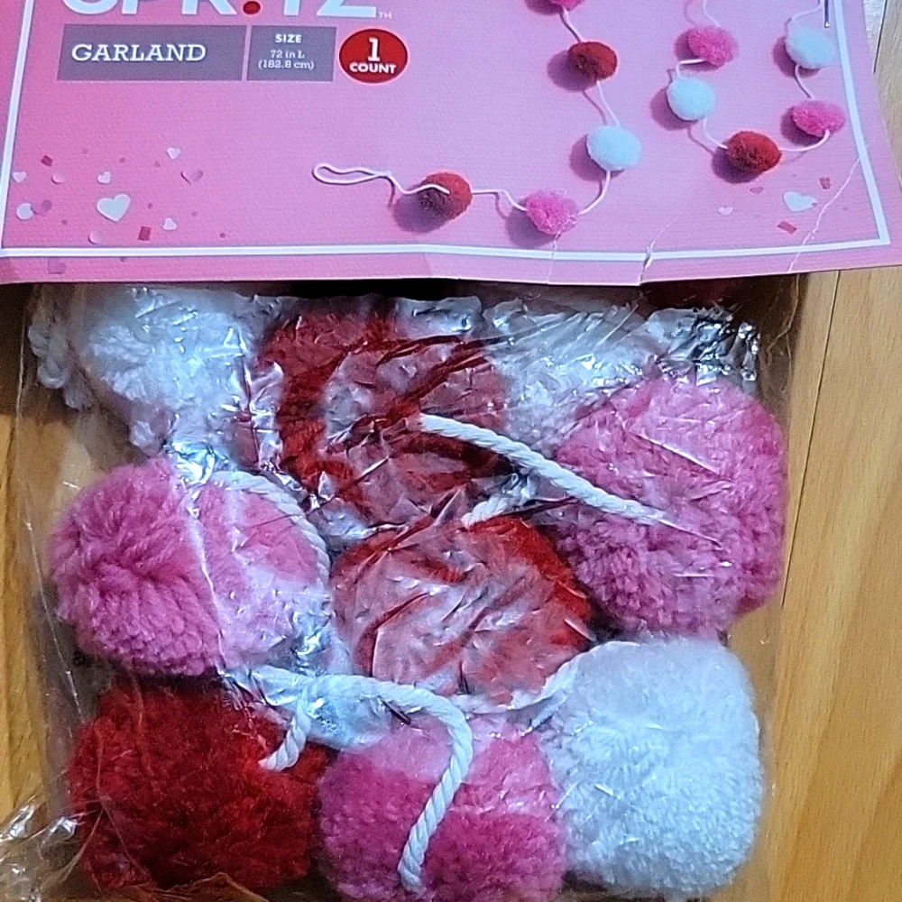 4 for $20 Valentine's day garland
